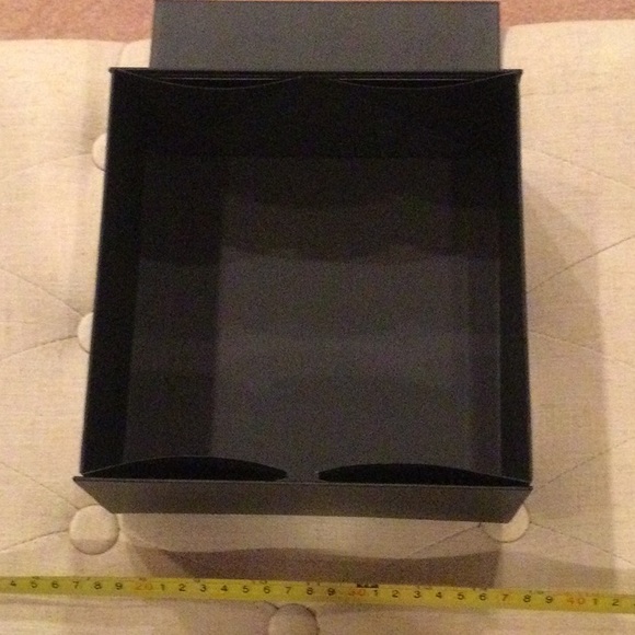 New Gucci Gift Box - Picture 16 of 16